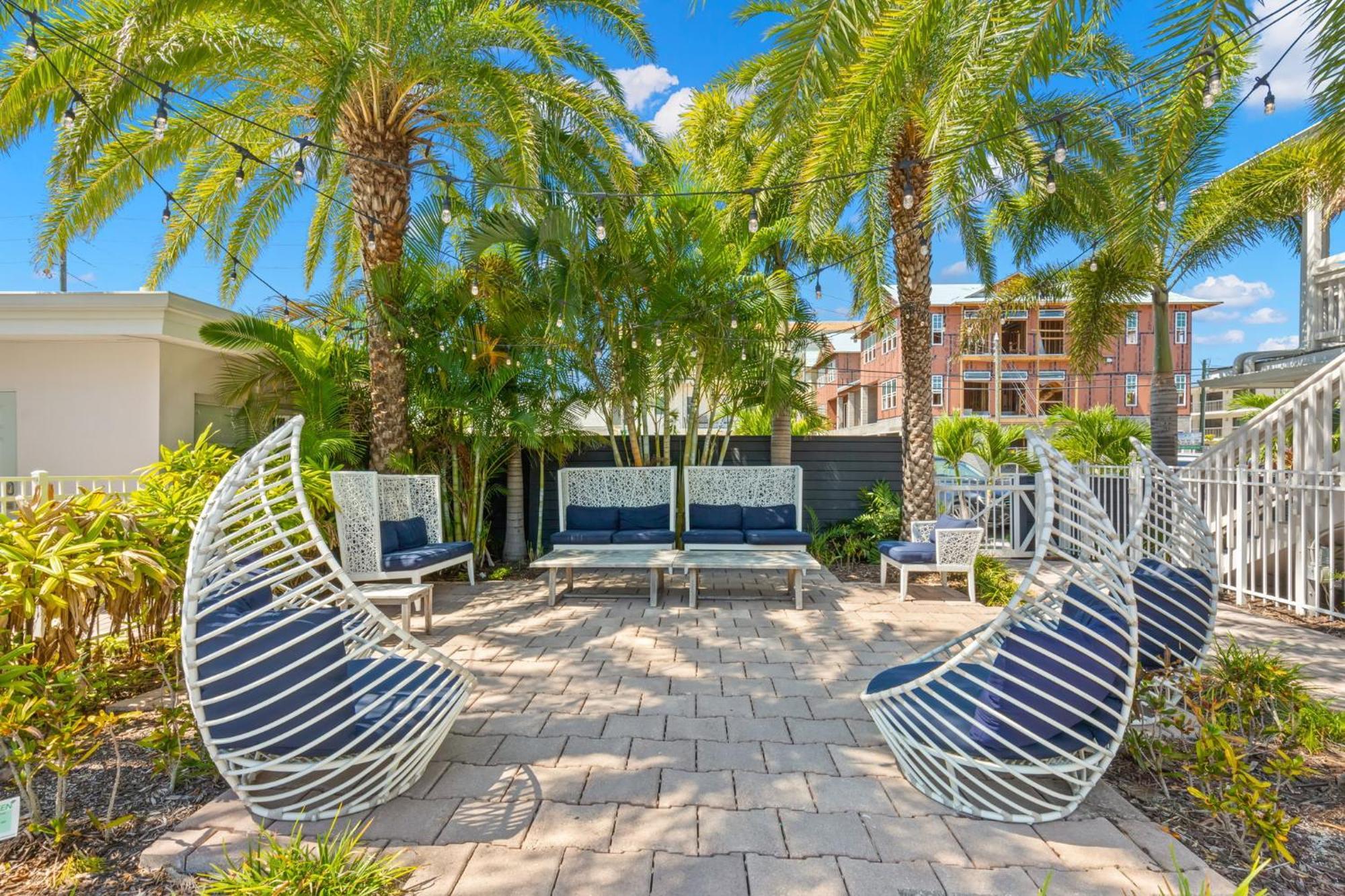 Hotel Cabana Clearwater Beach Exterior photo